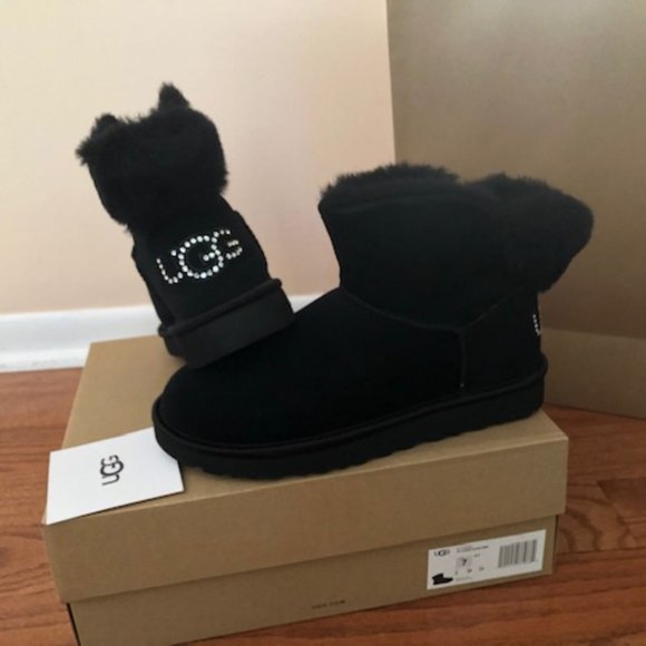 UGG Classic Bling Mini Swarovski boots. Size: 7 - Picture 7 of 7